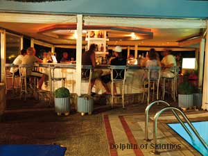 Abends an der Bar des Hotel Muses in Skiathos