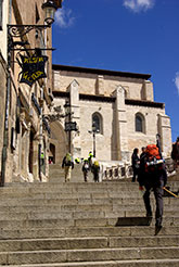 Pilger auf dem Weg zur Kathedrale in Burgos