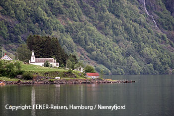 Fahrt auf dem Nærøyfjord