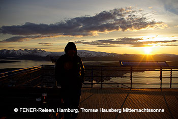 Blick vom Hausberg von Tromsø zur Mitternachtssonne