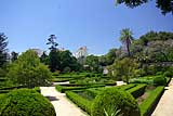 Es gibt viele Parks und Plätze in Lissabon, in denen man sich erholen kann